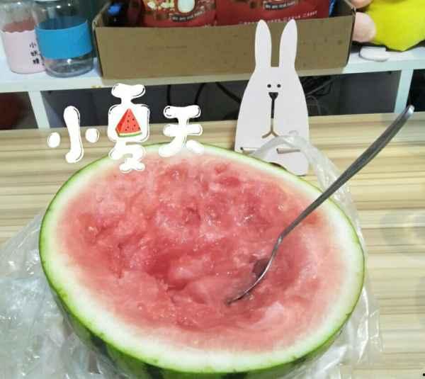 吃瓜的心情短语,跟随吃瓜心情畅游娱乐世界