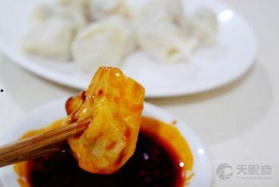 湖南邵阳学校老师吃瓜,校园饮食安全引关注